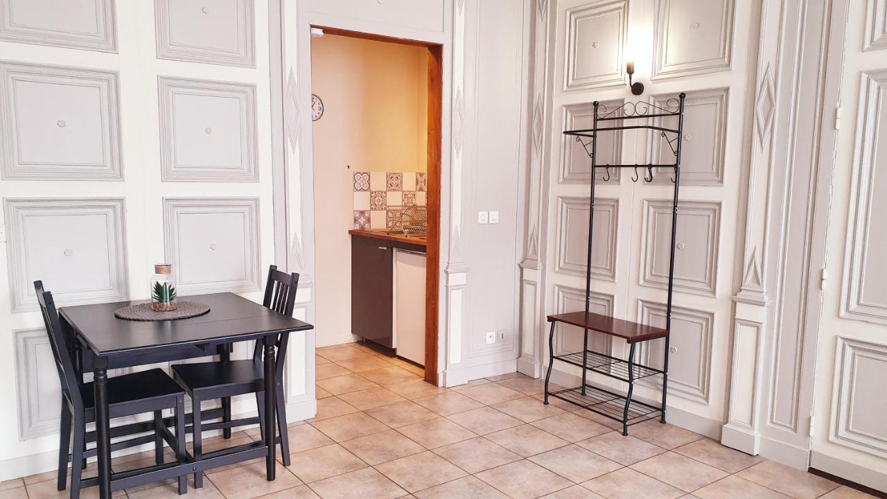 Le Studio Avec Parking Prive Honfleur Buitenkant foto